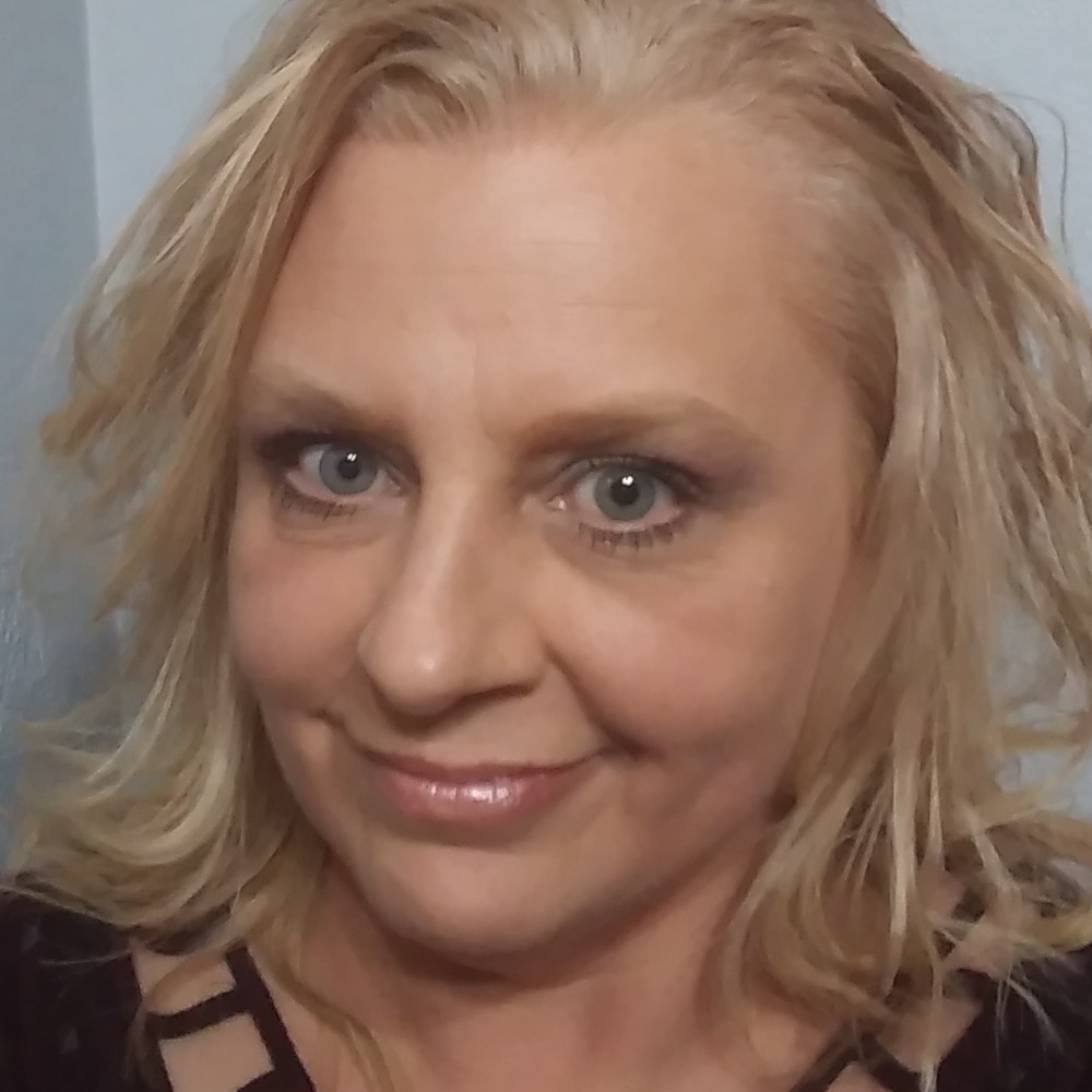 Meet your Posher, Pamela